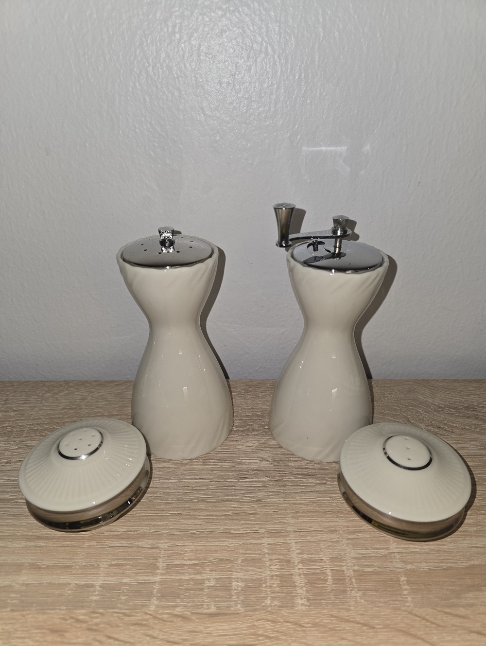 Lenox Salt Pepper Set Grinder Vintage USA Porcelain Ivory